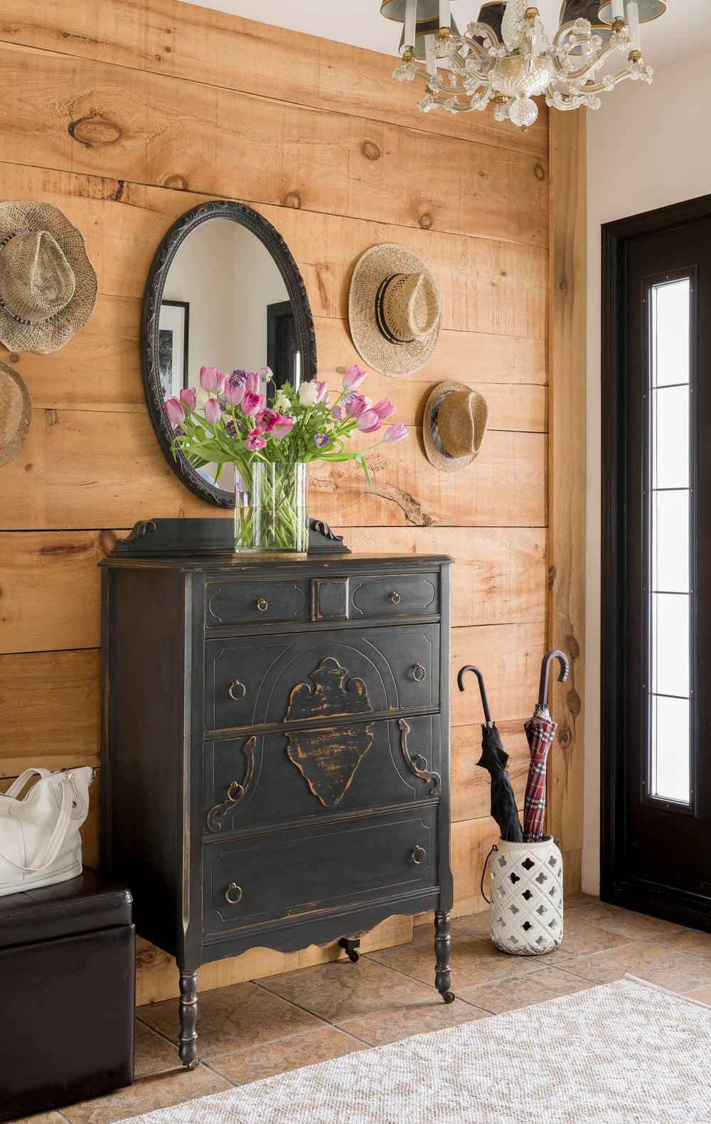Distressed look the easy way with Milk Paint