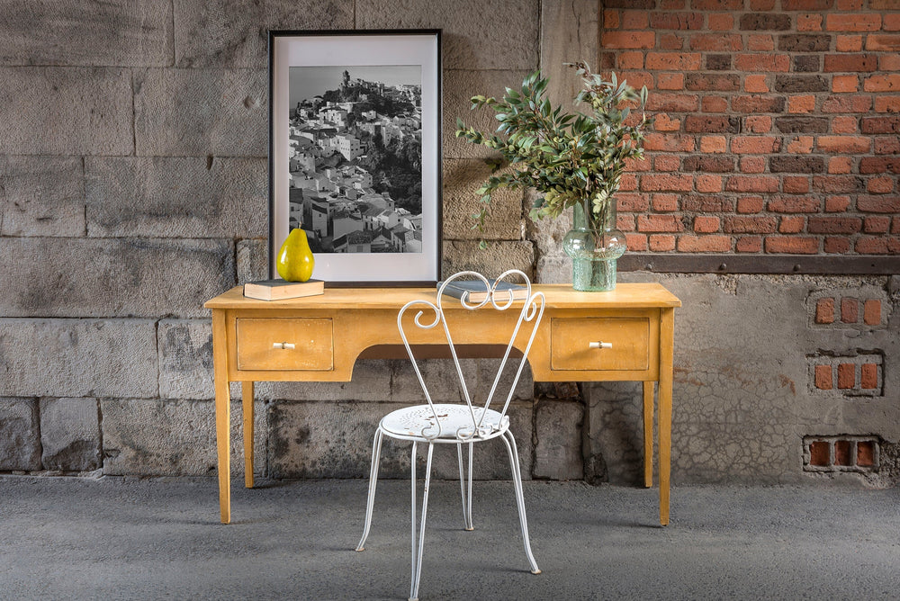 How to get the Tuscan Farmhouse Texture Look with Milk Paint