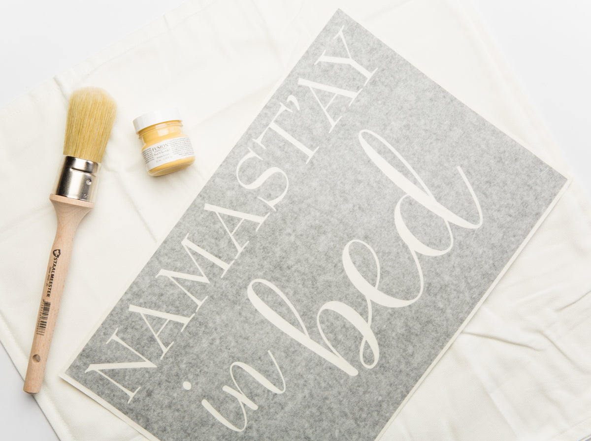 How to Stencil a Fabric Pillowcase