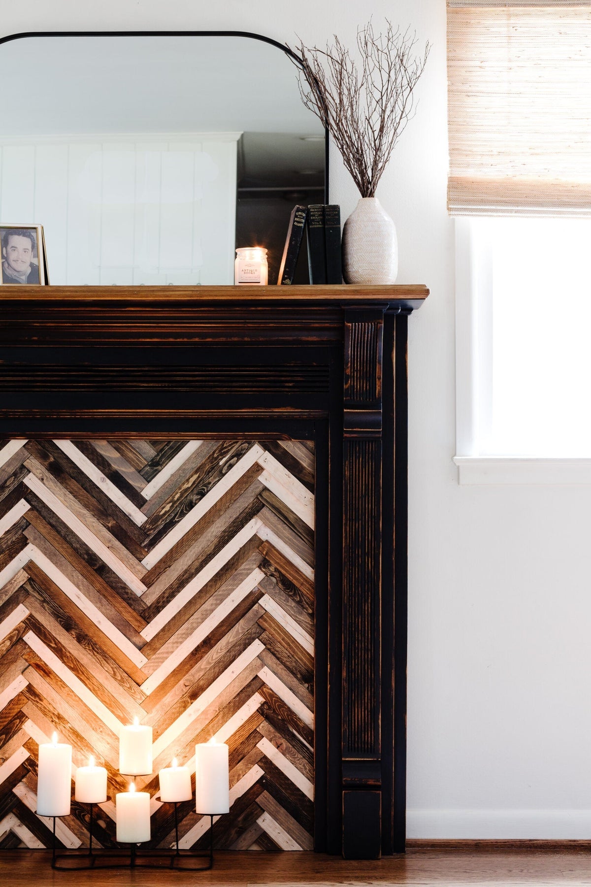 HOW TO – DIY FAUX FIREPLACE