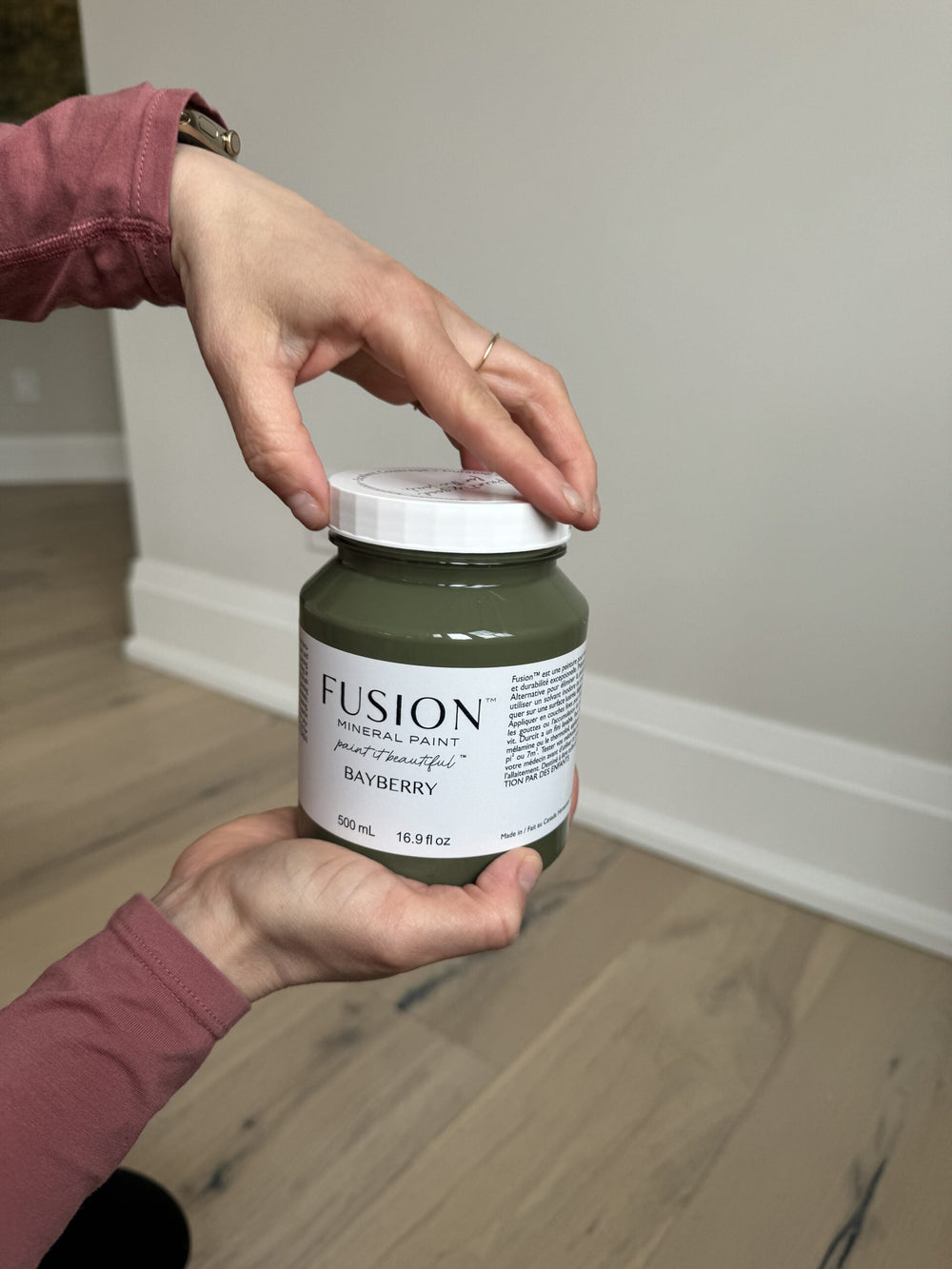 Say Goodbye Stuck Lids: Tips for a Smooth Fusion Paint Experience