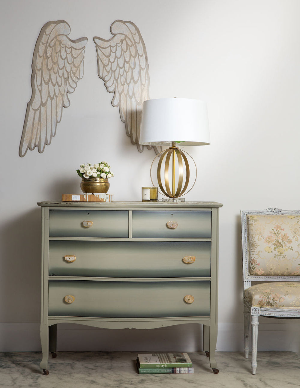 Ombré blended dresser