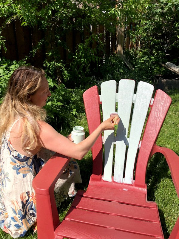How to Paint Outdoor Furniture