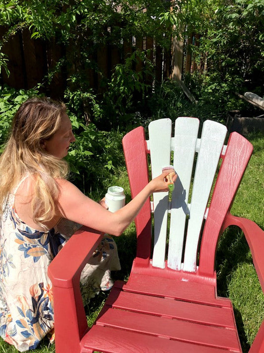 How to Paint Outdoor Furniture