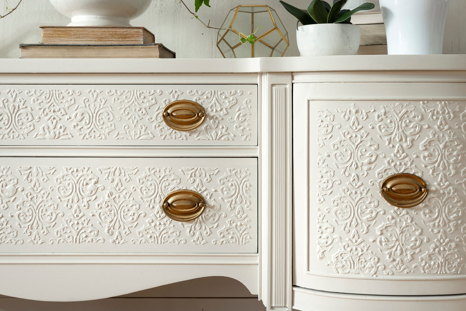 Fusion Mineral Paint Whites