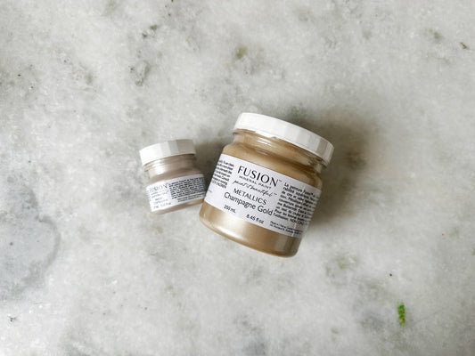 Achetez un Champagne Gold Metallic 250 ml et recevez gratuitement un testeur de champagne métallique